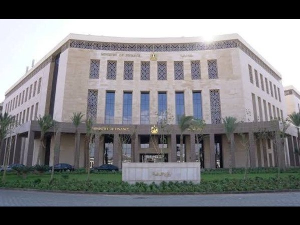 المستثمرون الأجانب يسجلون صافي بيع تجاوز 1.2 مليار دولار في أذون الخزانة المصرية خلال فبراير 2026