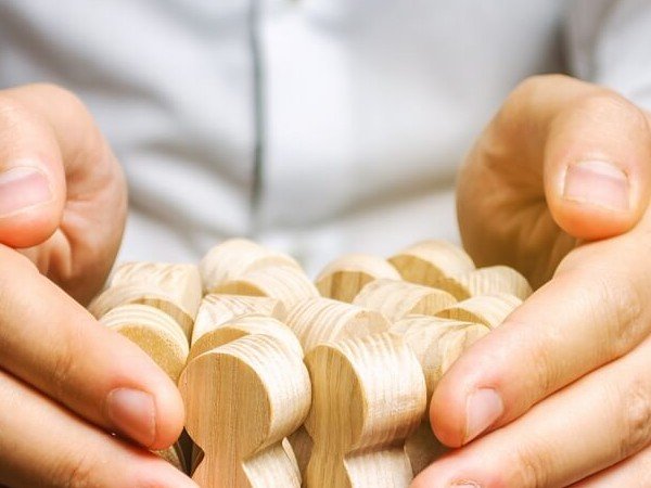 كيف نحافظ على الموظفين الأكفاء ؟